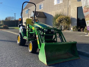 John Deere 1025R