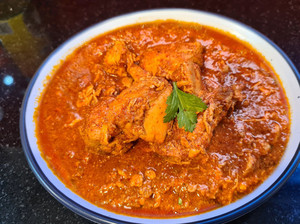 Chicken Vindaloo Dona Lou's