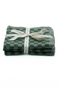 Decor Vases: Chekka Dish Cloth