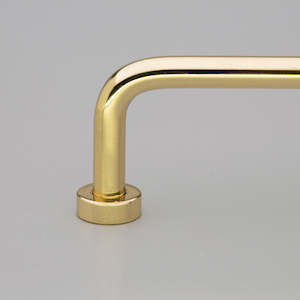Knobs And Handles: Lounge Handle - Polished Brass Gloss