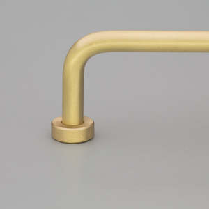 Knobs And Handles: Lounge Handle - Polished Brass Matt