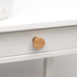 Knobs And Handles: Wooden Circum Knob - Oak Lacquered
