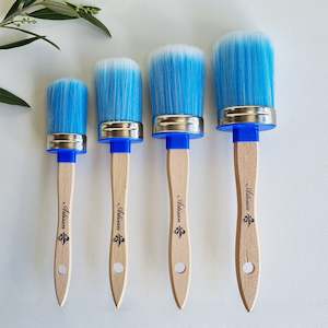 Brushes: Blue Italian - Oval Synthetic Brush
