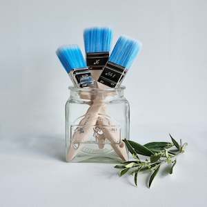 Brushes: Blue Italian - Flat Synthetic Brush