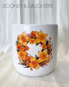Decorated Plant Pots: Large Pot - Daffodil Wreath