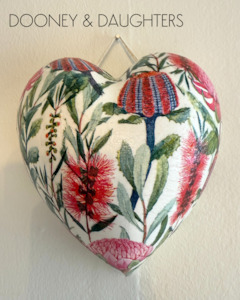 Decorated Ceramics: Medium Heart - Protea