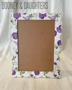 Sale 1: Peony Lilac Scallop Photo Frame