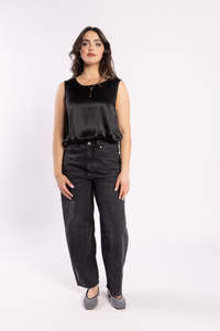 Denim: 9036 - Barrel Jean - Black Wash