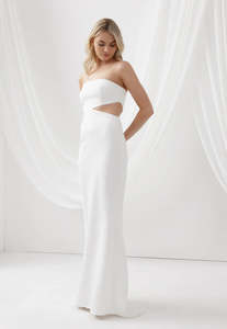 White Dresses: Lexi Serafina Dress White Sz 8
