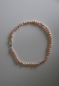 Jewellery And Miscellaneous Items: Pearl Necklace 16 inch - Pink
