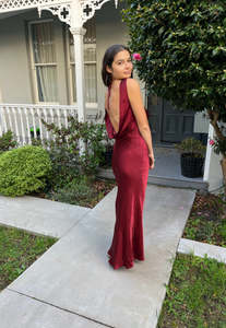 Balldress: Meshki Angelique Dress Wine Sz M | L