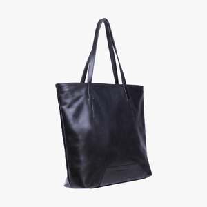 Travel Bags And Accessories: McCarty Tote