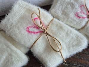 Valentines Day: Fluffy feet x