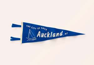 Town Pennants: Auckland City of Sails Pennant New Zealand | Travel Sailing Felt Pennants Flag Banner | NZ | Vintage Style | Wall Decor