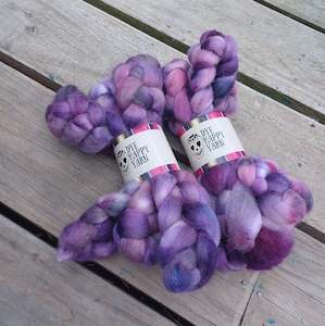 Frontpage: Corriedale/Silk Combed Top - Heartsease