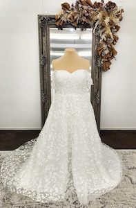 Products: 3265 - Size 24 Dylin's Bridal