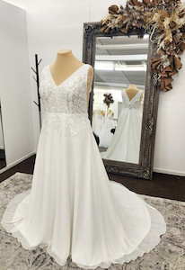 Products: 3255 - Size 26 Dylin's Bridal