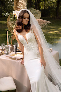 Products: Rubus - Victoria Soprano Size 12 Dylin's Bridal