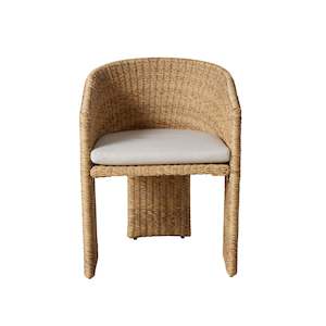 Outdoor Dining Chairs: Nova Dining Chair