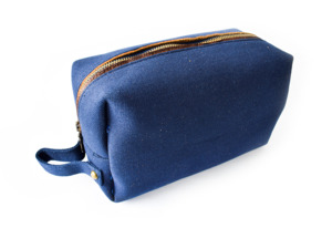 Outlet: Canvas Grooming Bag