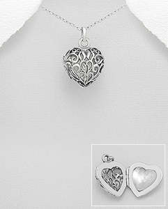 Lockets: Filigree Top Heart Locket & Chain