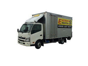 Hire A Truck: 19 m3 box with tail lift