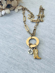 Accessories: Twigg Equestrian Western Luck Necklace - Gold
