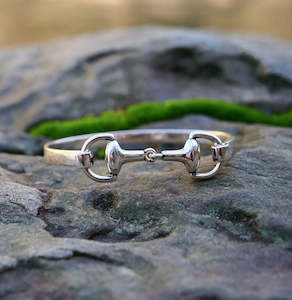 Twigg Equestrian Snaffle Bangle – 925 Sterling Silver Plated