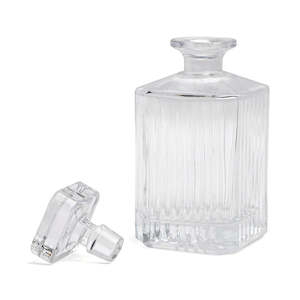 Homewares: Glass Whisky Decanter 850ml