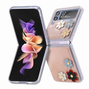 Samsung Galaxy Z Flip 4 Phone Cases: Samsung Galaxy Z Flip4 Case with Daisy Design