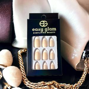 Easy Nails: Easy glam Classic French Quick Nails
