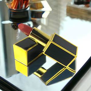 Easy Glam Siren Lipstick