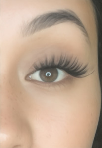 Easy Lashes: EasyGlam Drama Pre-Glued Lashes