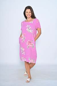 Cali Co: RIB SLEEVE FRONT SEAM POCKET BIG FLORAL LINEN DRESS HOT PINK