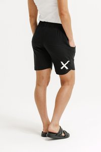 APARTMENT SHORTS BLACK WITH WHITE PRINT