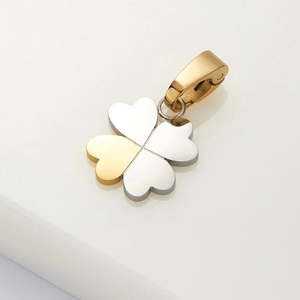Zafino Jewellery: CLOVER CHARM