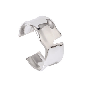 Mē the Label Molten V Bracelet Silver