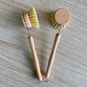 Sustainable Kitchen And Laundry Accessories: Wooden Dish Brush