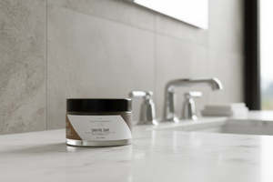 Cutthroat New Zealand Mens Care Collection: CUTTHROAT Shaving Soap - Sandalwood
