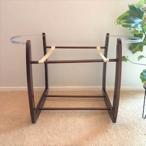 Rocking Stand : Chocolate