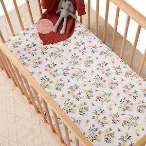 Fitted Cot Sheet : Berry