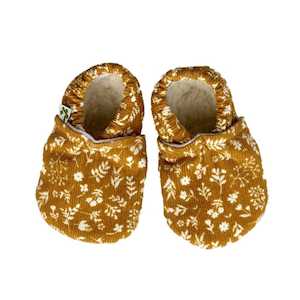 Baby Booties : Mustard Haze