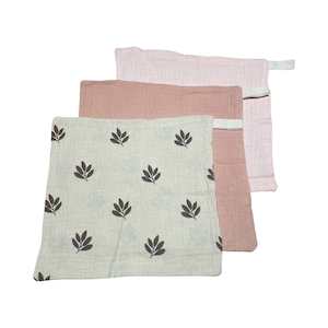 Wash Cloths: Muslin Cloths 3pk: Rouge Leaf
