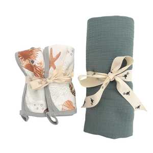 All: Gift Box : Nautilus Wash Cloths 2 Pk & Pine Muslin Wrap