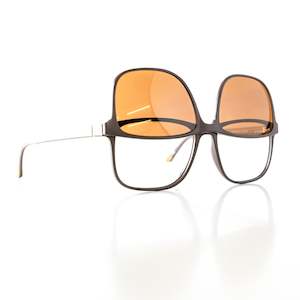 Womens Glasses: Retro Glam