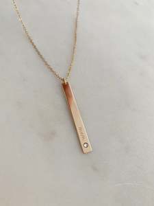 MUM Vertical Dainty Bar Necklace