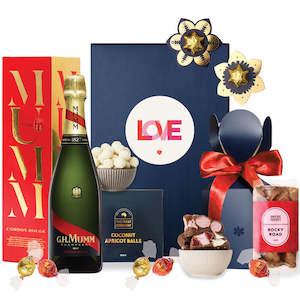 We Love Love: Love Mumm Delight Gift Hamper