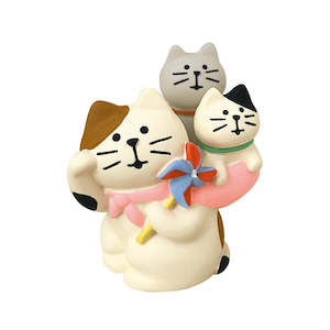 Dodars: Collectable Figurine - Family Harmonious Beckoning Cat