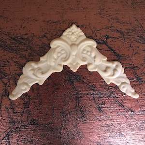 Corners: C36 - Greek Flourish