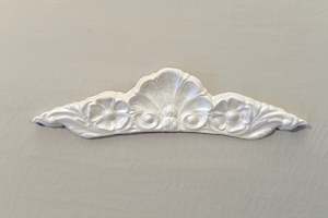 Pediments: P10 - Flower and Shell Pediment